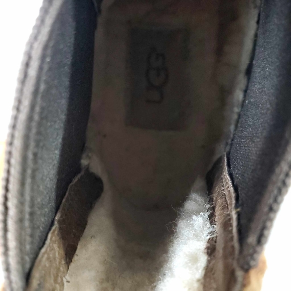 UGG Bonham II Chelsea Ankle Boots Brown Distressed PullOn Shearling Lined - Picture 9 of 11